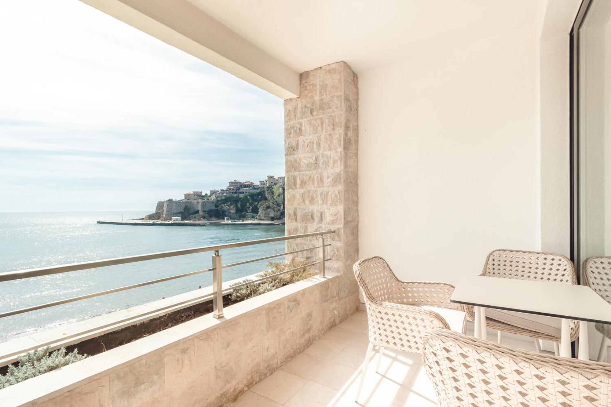 Miramar Hotel Ulcinj Bagian luar foto