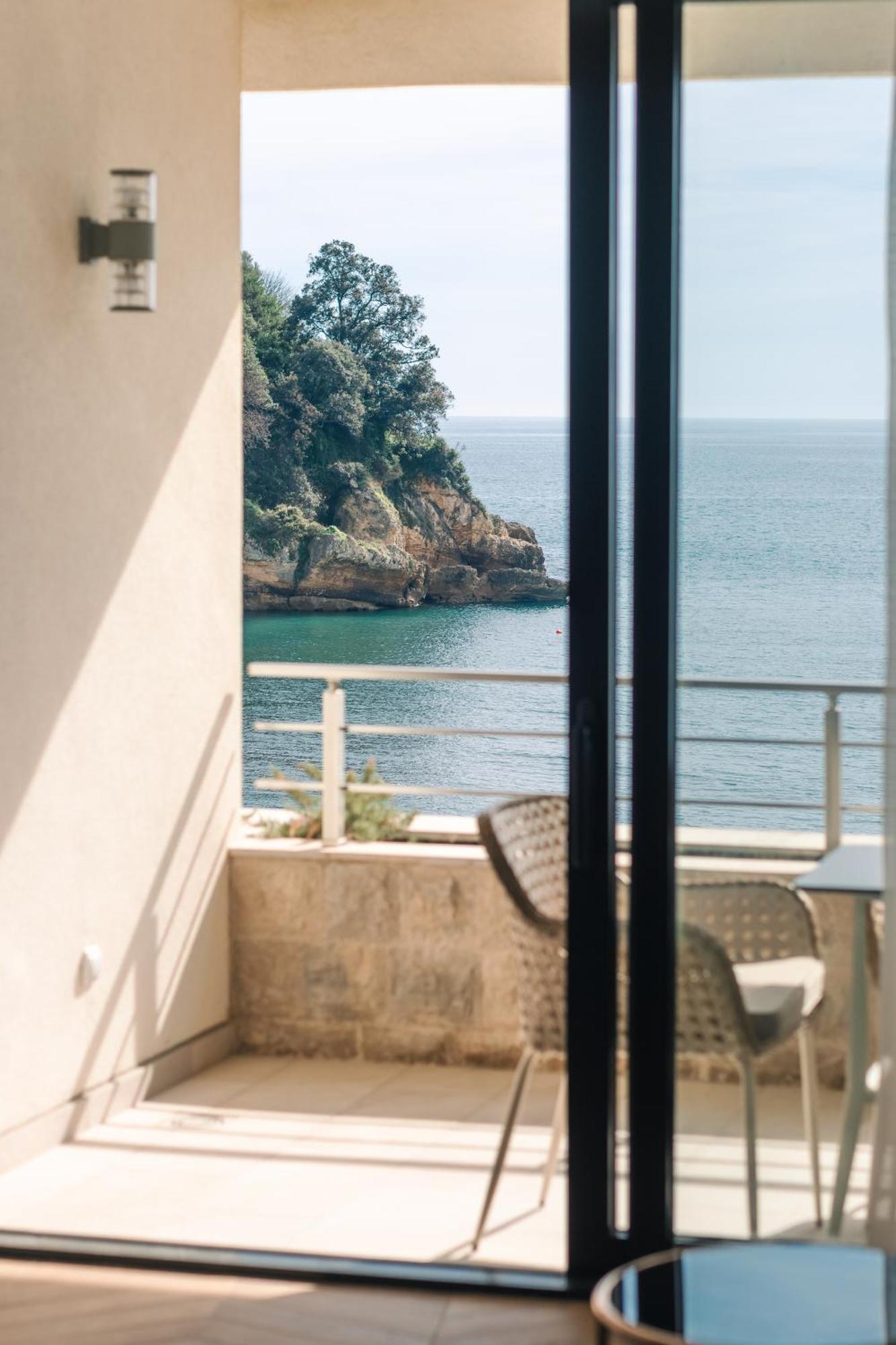 Miramar Hotel Ulcinj Bagian luar foto