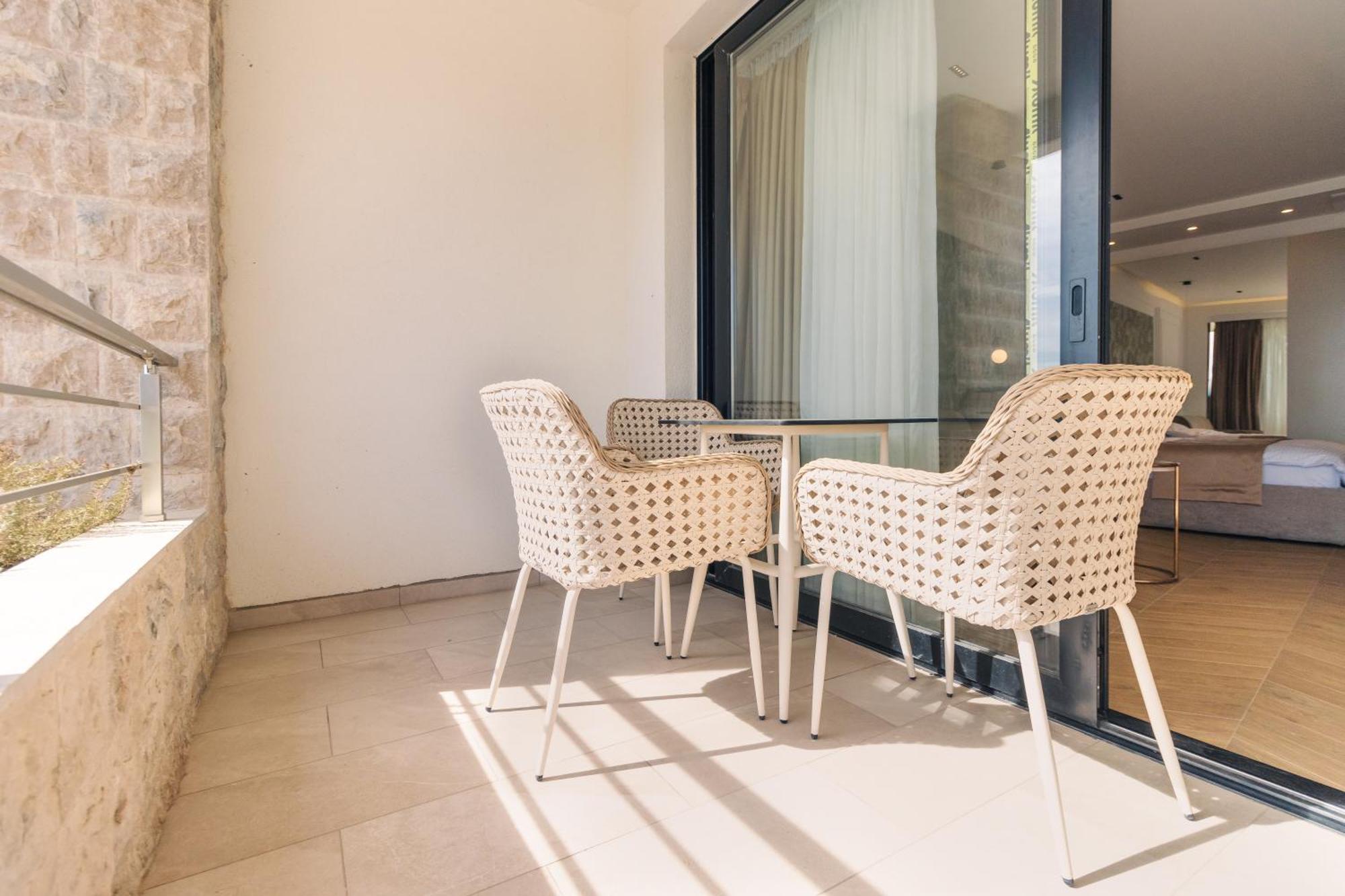 Miramar Hotel Ulcinj Bagian luar foto